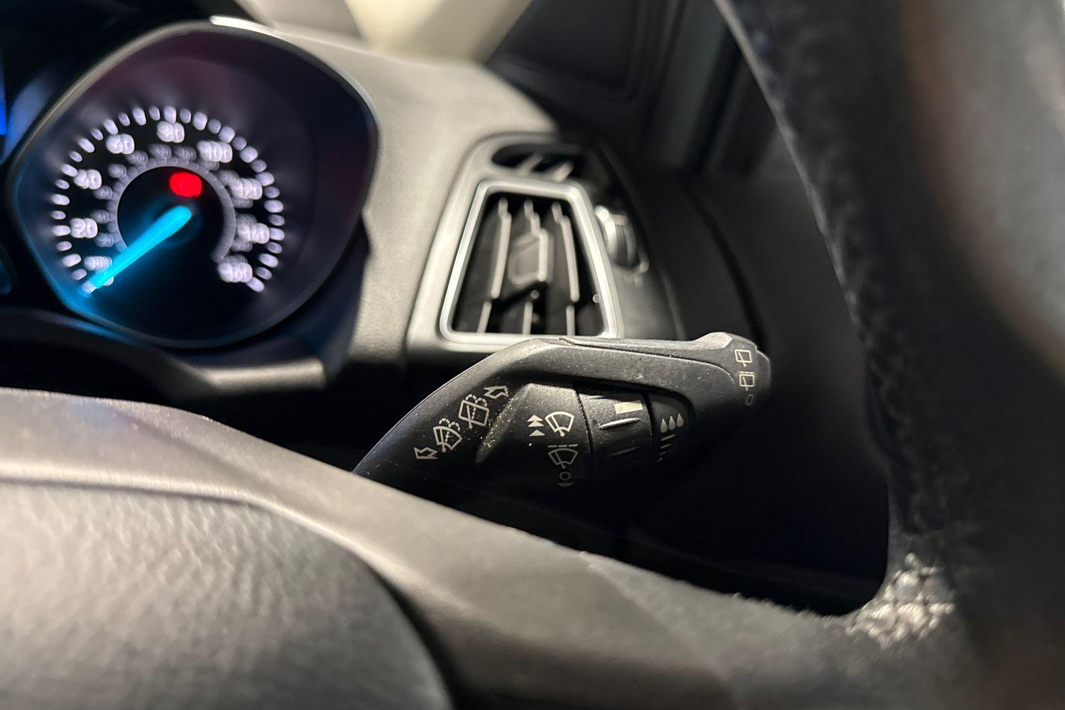 Ford KUGA Photo 14