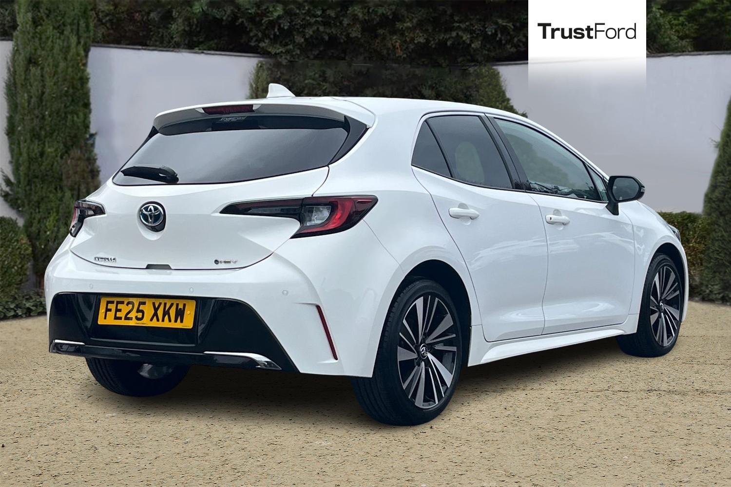 Toyota Corolla Photo 3