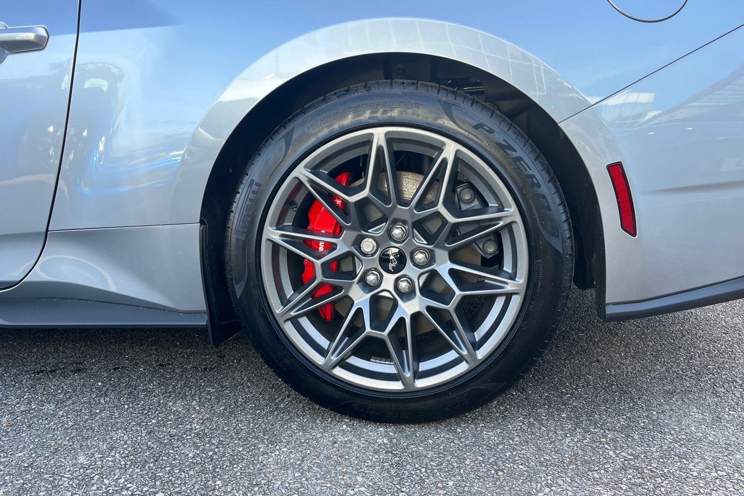 Ford MUSTANG Photo 7