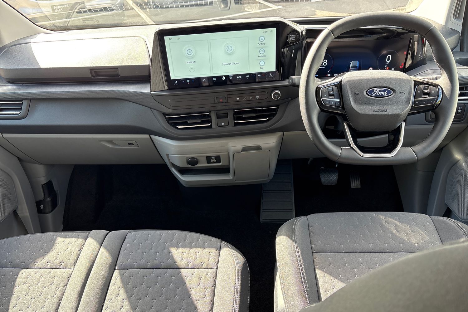 Ford TRANSIT CUSTOM Photo 14