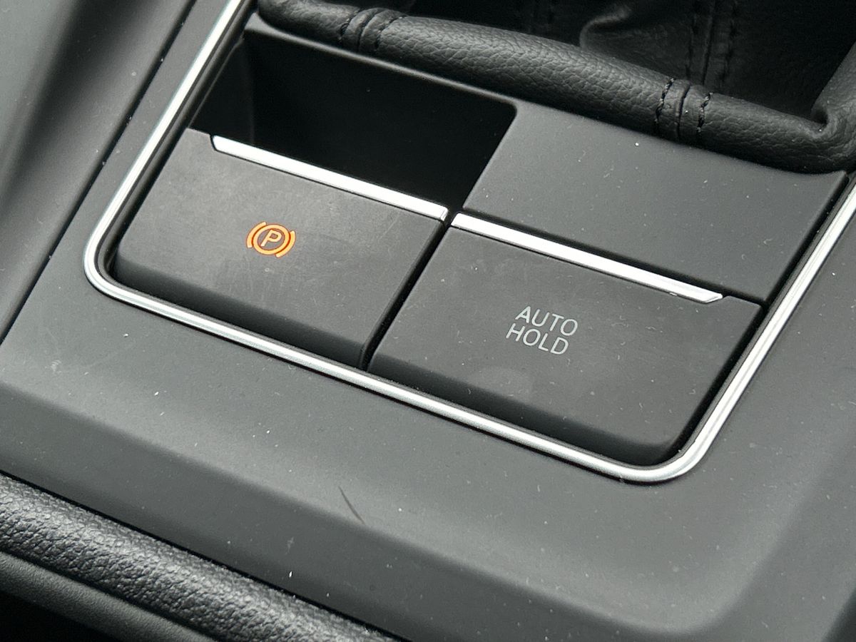 Volkswagen Golf Photo autoimg-d52834484a664d22158a3308cae190c3e5eacfb8.jpg