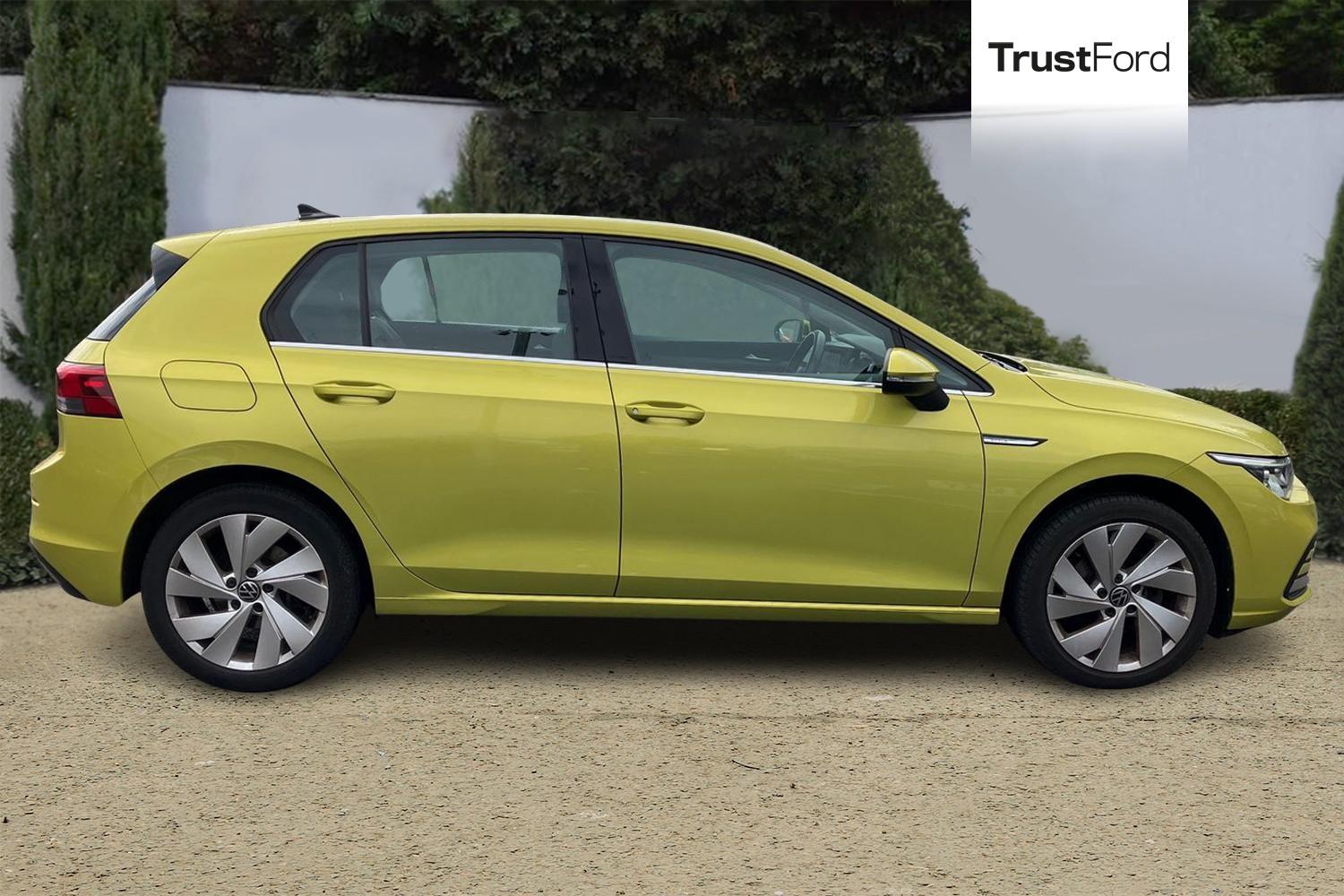 Volkswagen GOLF Photo 2