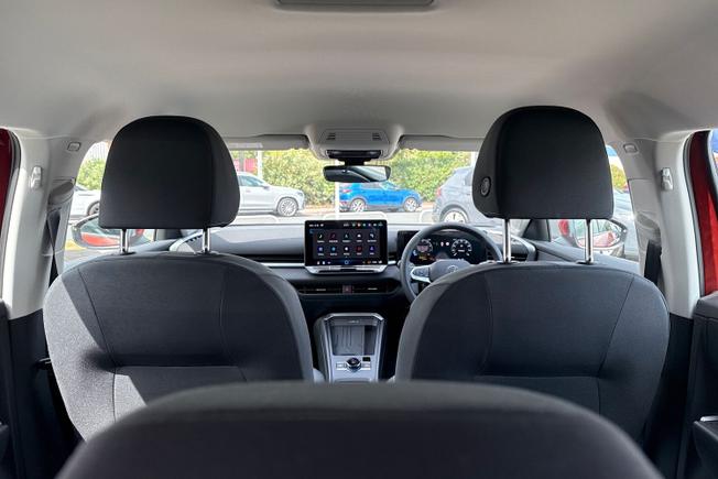 VOLKSWAGEN T-Roc Photo 39