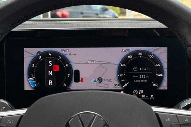 VOLKSWAGEN Tiguan Photo 31