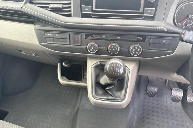 VOLKSWAGEN Transporter Photo 29