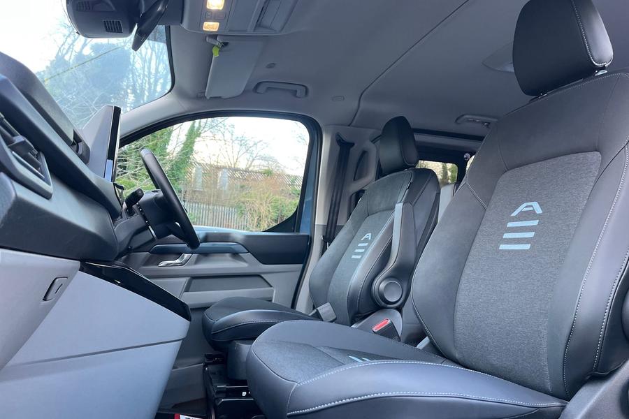 Ford Tourneo Custom Photo autoimg-d5336a926d73083b67e35263d24792fd84ac18e0.jpg