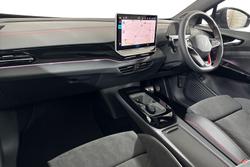 Volkswagen ID.4 Photo 2