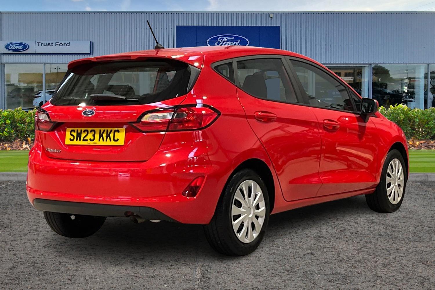 Ford FIESTA Photo 3
