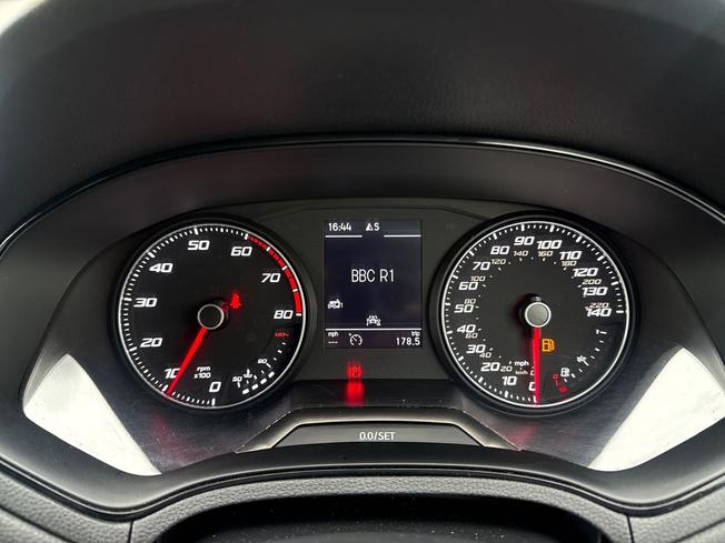 SEAT Ibiza Photo 15