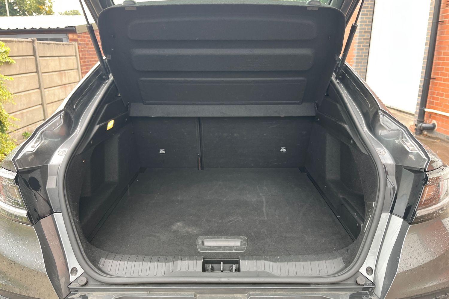 Renault ARKANA Photo 20
