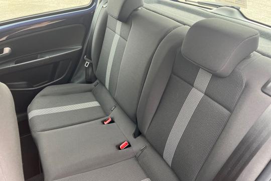 Volkswagen up! Photo autoimg-d539dbaad933db539be5272970d9d1abe5923462.jpg
