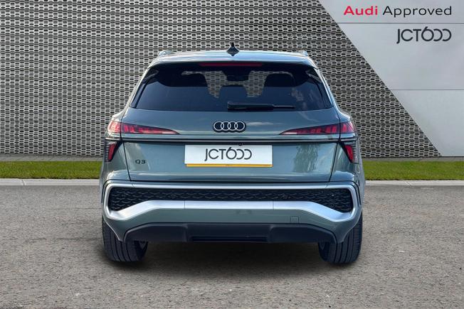AUDI Q3 Photo 7