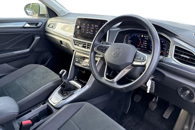 VOLKSWAGEN T-Roc Photo 6