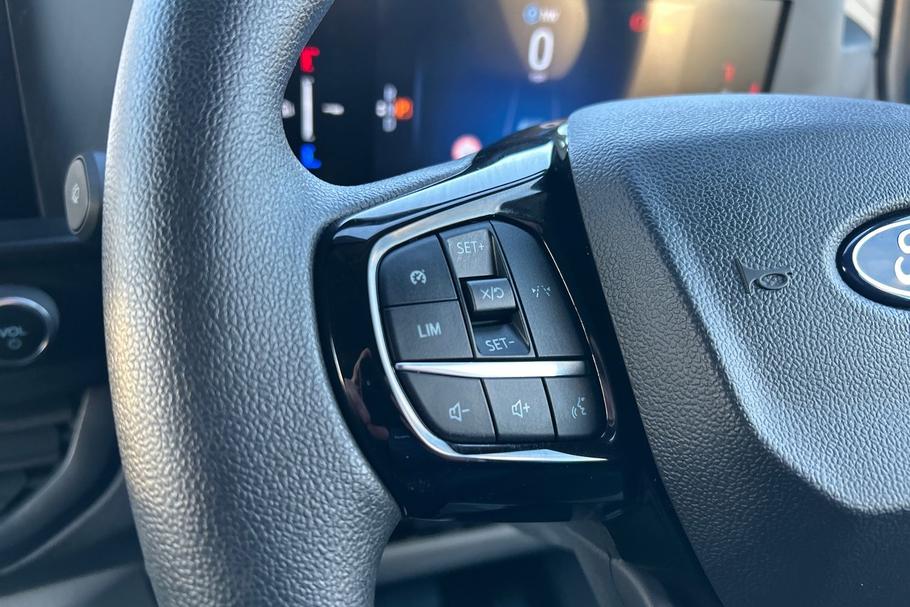 Used Ford E-TRANSIT CUSTOM 31