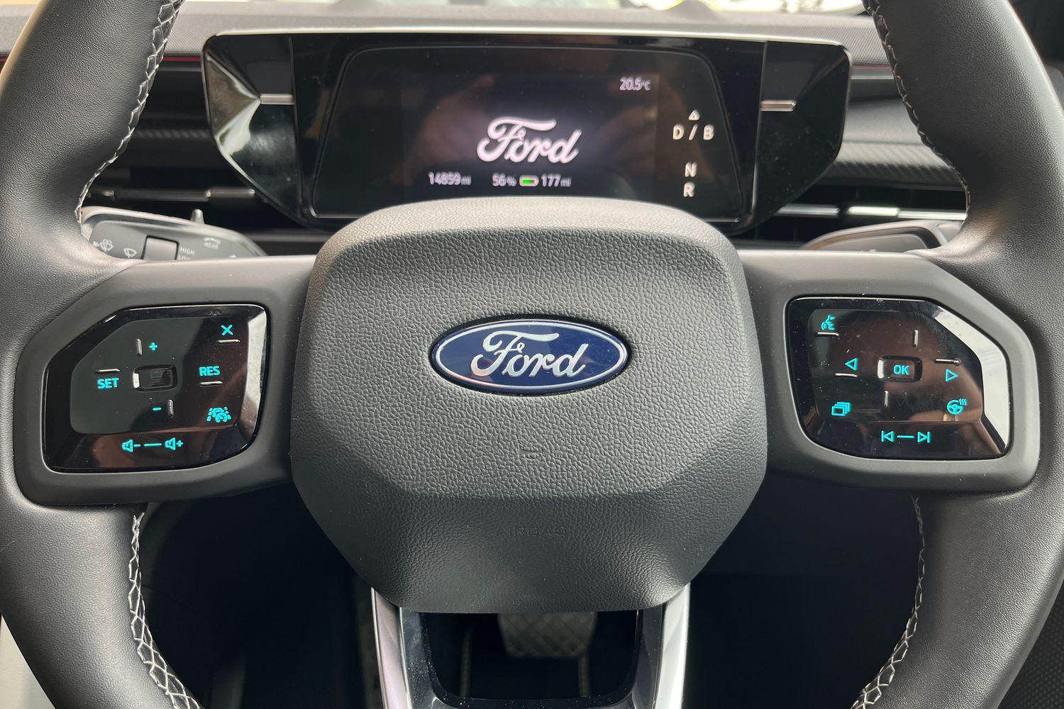 Ford Explorer Photo 11