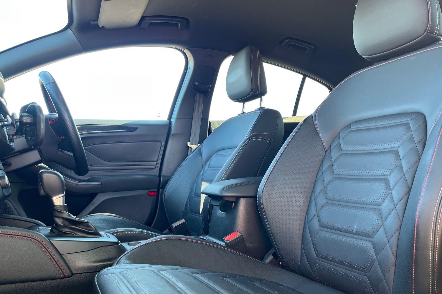 Ford Focus Photo 18