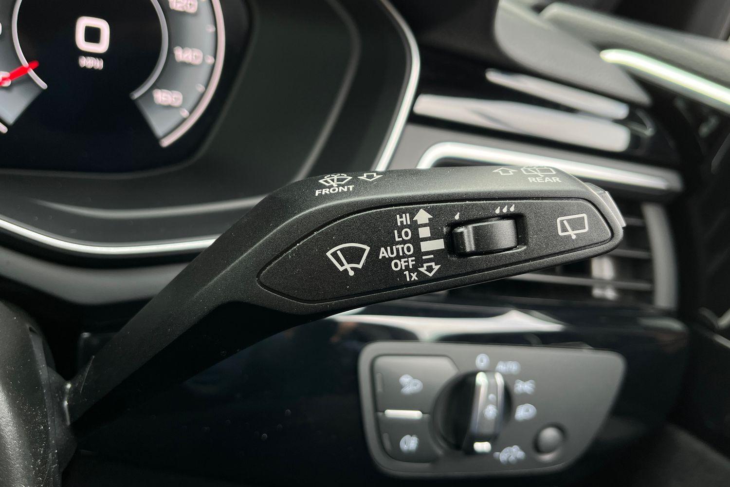Audi A4 Avant Photo 14