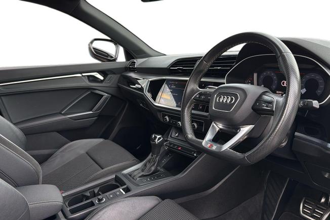 Audi Q3 Photo 6