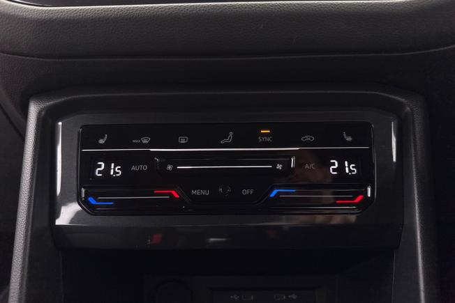 VOLKSWAGEN Tiguan Photo 34
