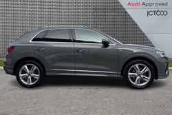 AUDI Q3 Photo 4