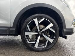 NISSAN Qashqai Photo 5