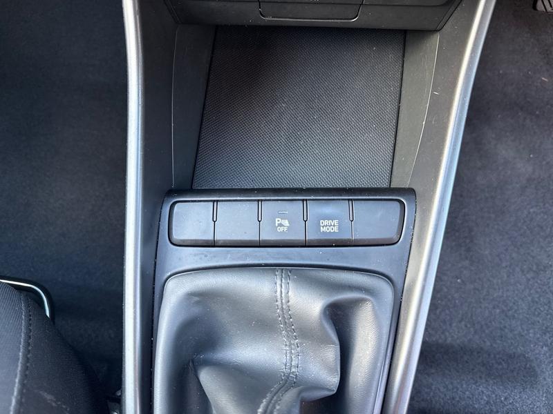 Used Hyundai i20 SL72JFN 42