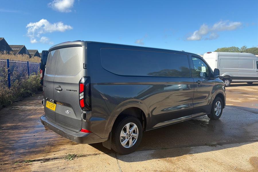 Ford TRANSIT CUSTOM Photo autoimg-d55ffd21aada941307f9f8a250d41fc96fee2be8.jpg