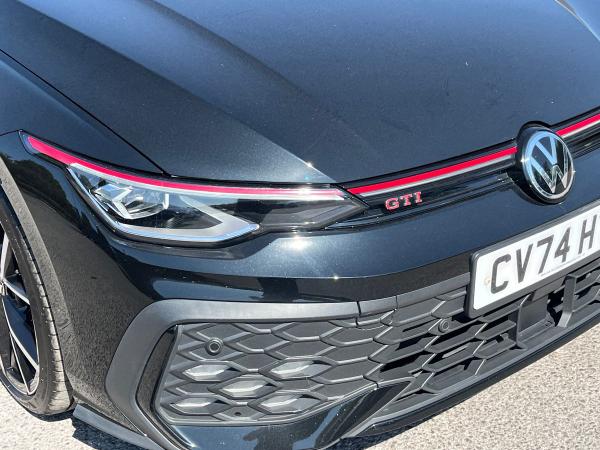 Volkswagen Golf Photo autoimg-d562c7b4a4e1d6a882a1ac62c53372eca8d49f88.jpg