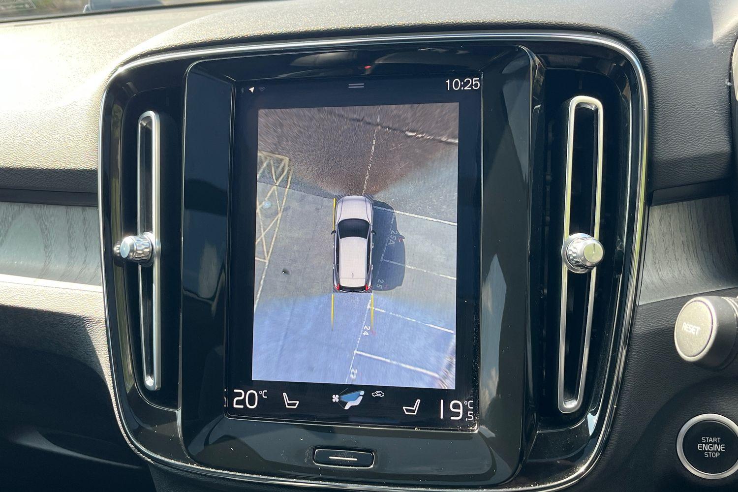 Volvo XC40 Photo 35