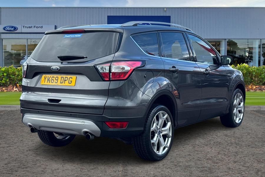 Ford KUGA Photo autoimg-d56a290a3af68b2cfa95933ef52c6dc38e8802a6.jpg