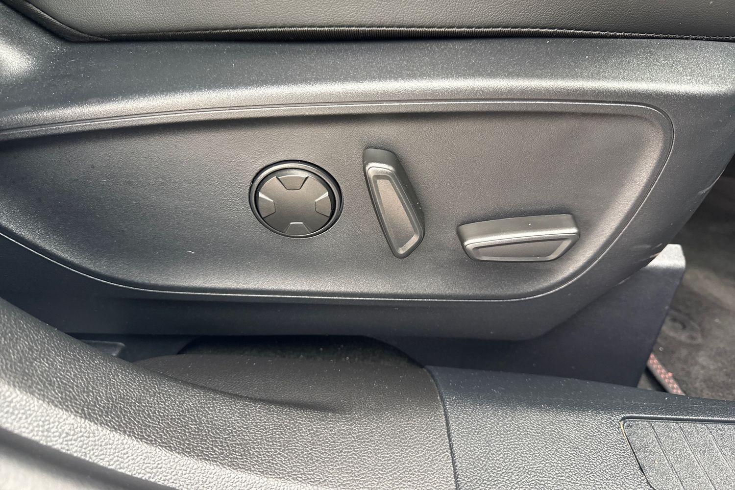 Ford KUGA Photo 23