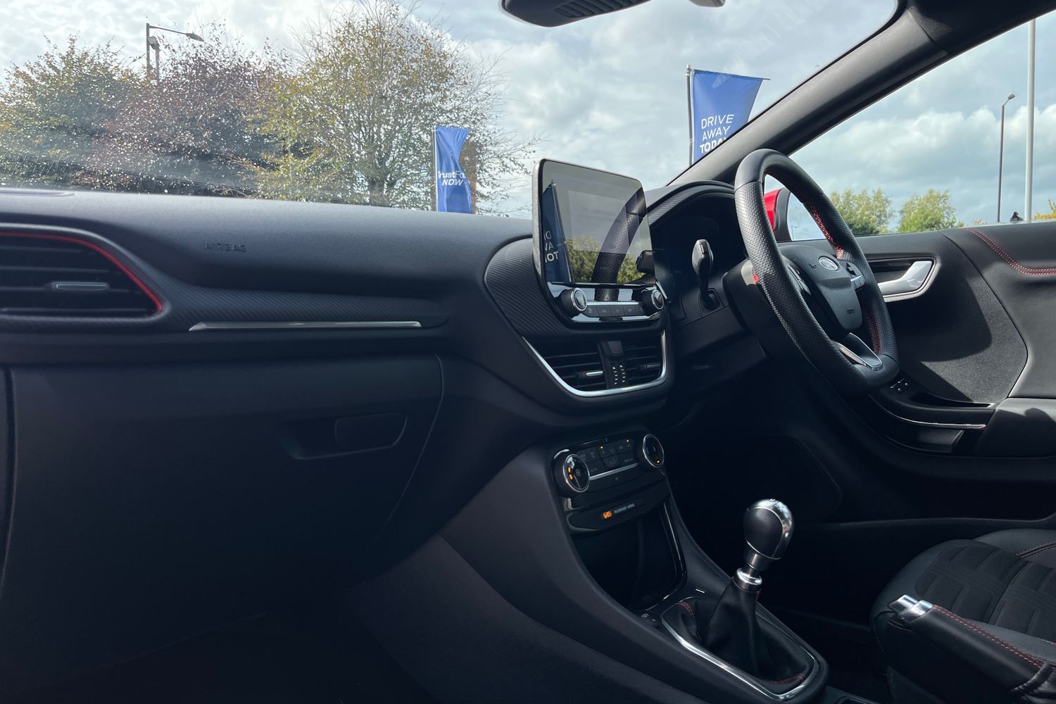 Ford Puma Photo 17