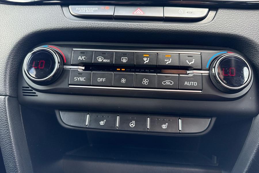 Kia XCEED Photo autoimg-d584f1a18a8f76411a7687a5f02c03227cd19ede.jpg
