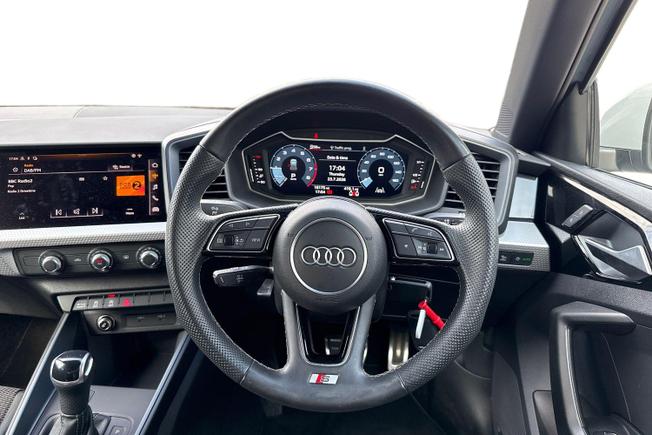 AUDI A1 Photo 11