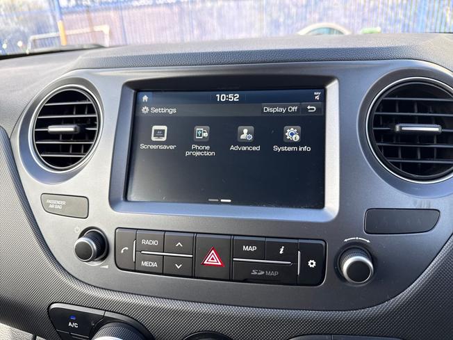 HYUNDAI i10 Photo 40