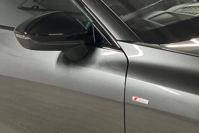AUDI A6 Saloon Photo 20
