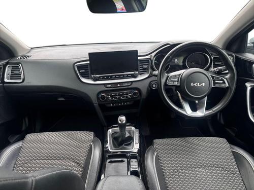 Kia XCEED Photo autoimg-d59fd95da8df3f23756f3c0fecd2b52875aff7ba.jpg