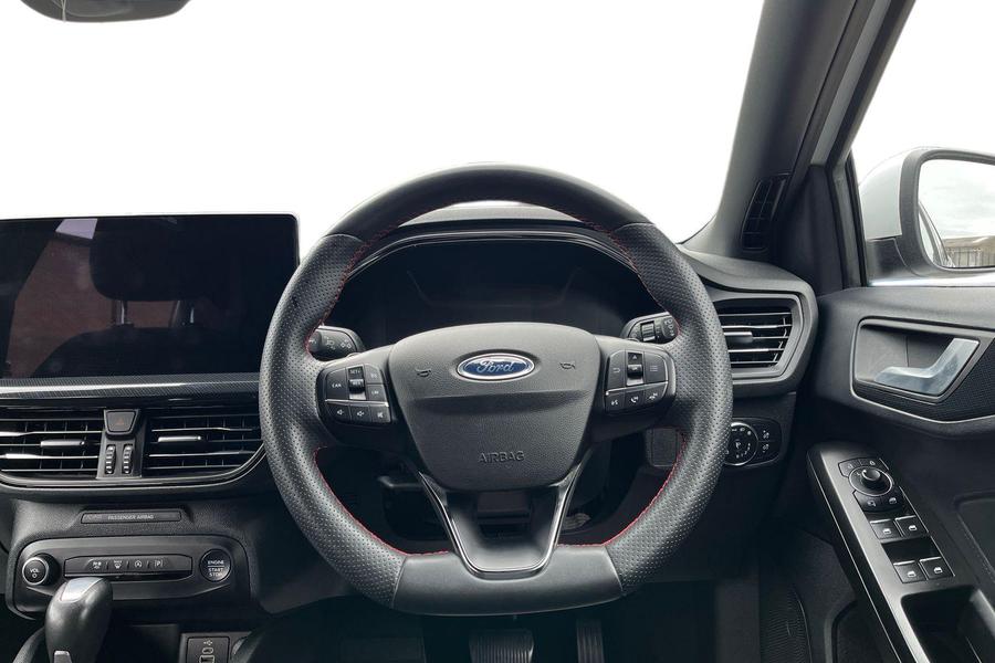 Ford FOCUS Photo autoimg-d5a060c8c7c13bde4d5358c285b173149df58b9d.jpg