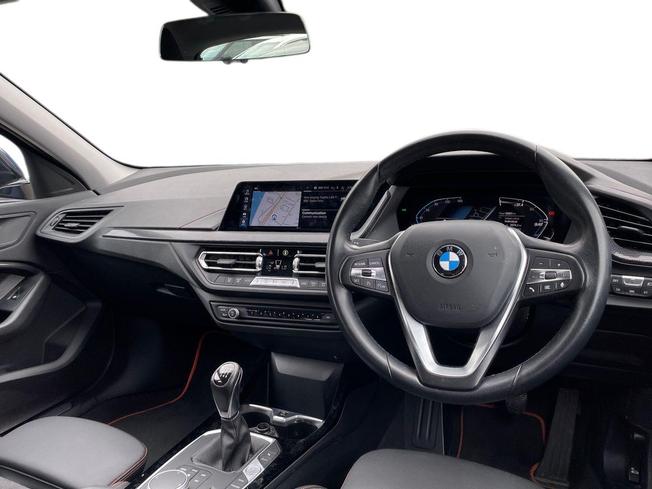 BMW 1 Series Photo 6