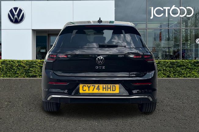 VOLKSWAGEN Golf Photo 7