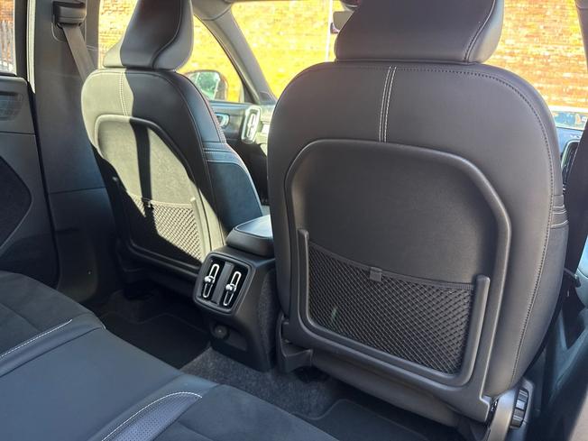 VOLVO Xc40 Photo 38