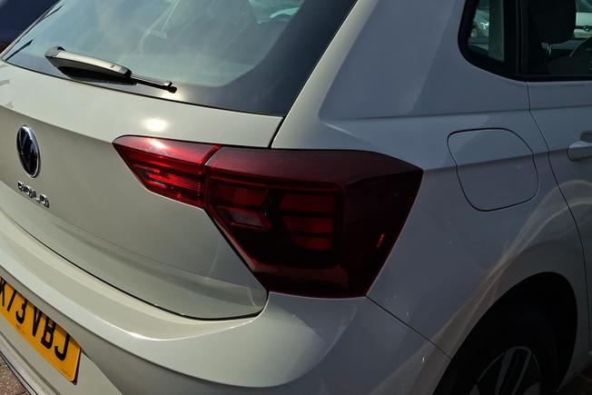 VOLKSWAGEN Polo Photo 18