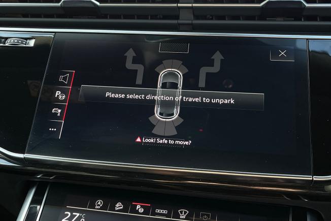 AUDI Q8 Photo 31