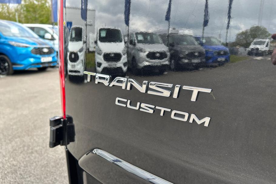 Used FORD TRANSIT CUSTOM YH24OTN 21