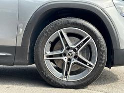 MERCEDES-BENZ Glb Photo 5