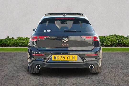Volkswagen Golf Photo autoimg-d5b04ef8a326f77ae4a451f5fd639b72821677dd.jpg