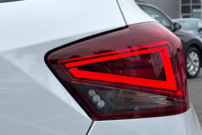 SEAT Ibiza Photo 37