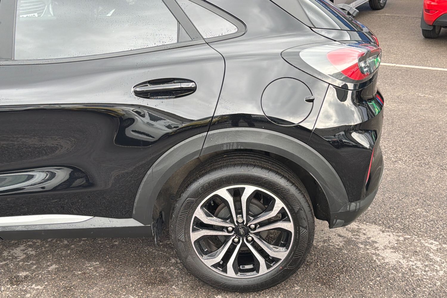 Ford PUMA Photo 38