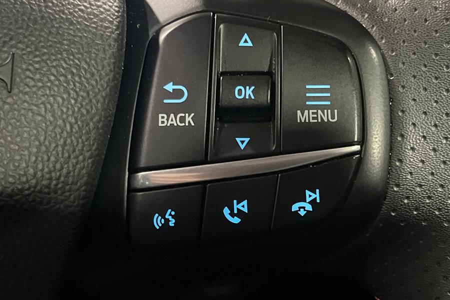 Ford KUGA Photo autoimg-d5b3318a1ea430f6b2fd0b18ca14ac24bc998339.jpg