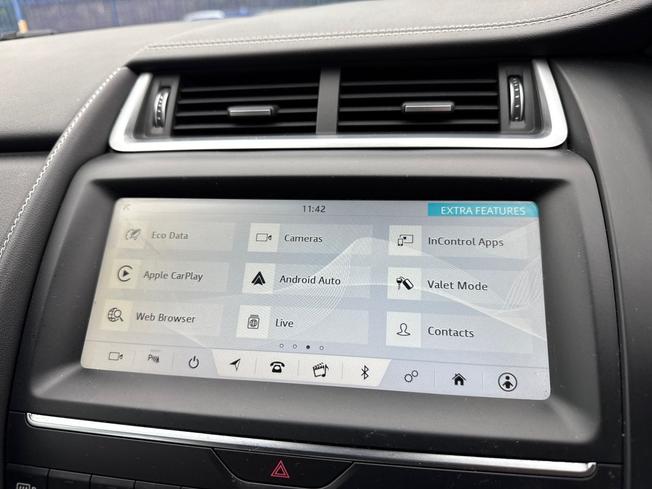 JAGUAR E-Pace Photo 34